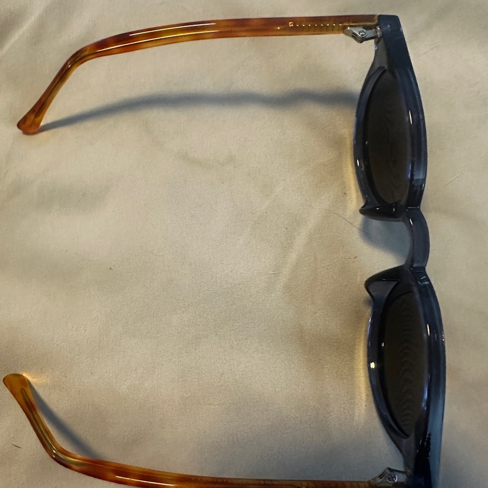Moscot Sunglasses - Picture 5 of 8